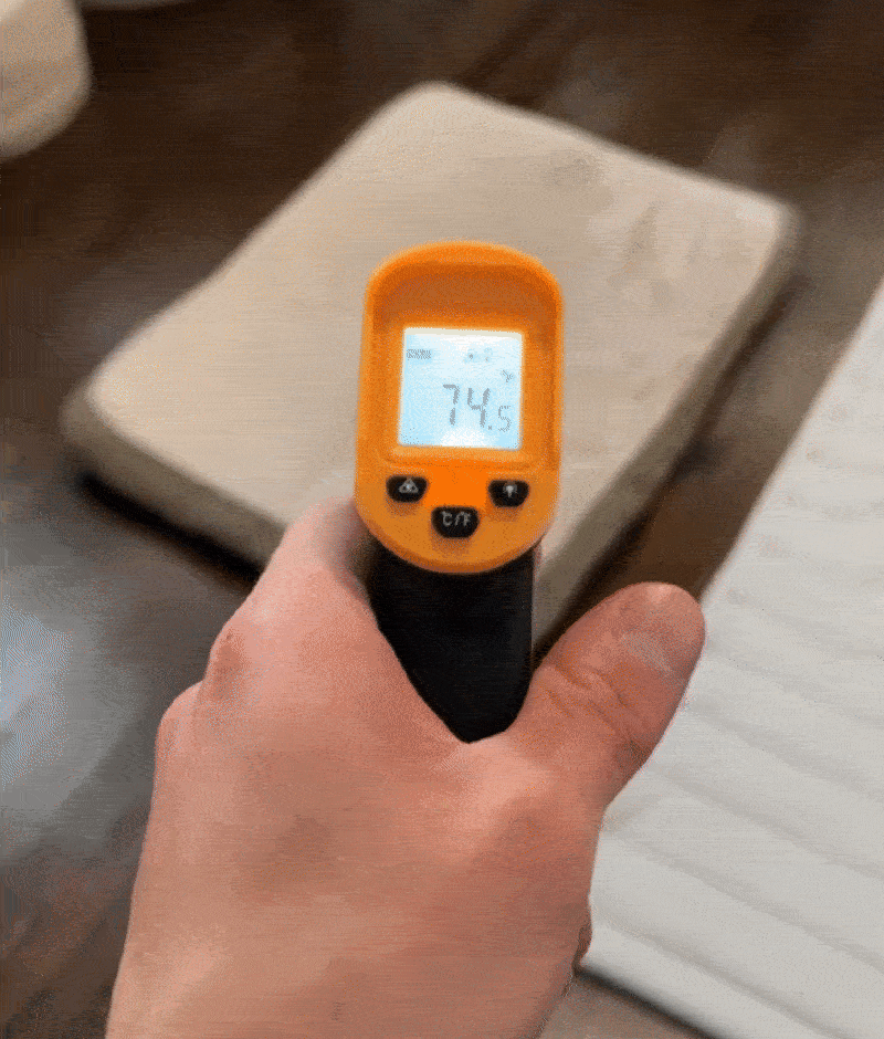 Temperature reading on cooling mat